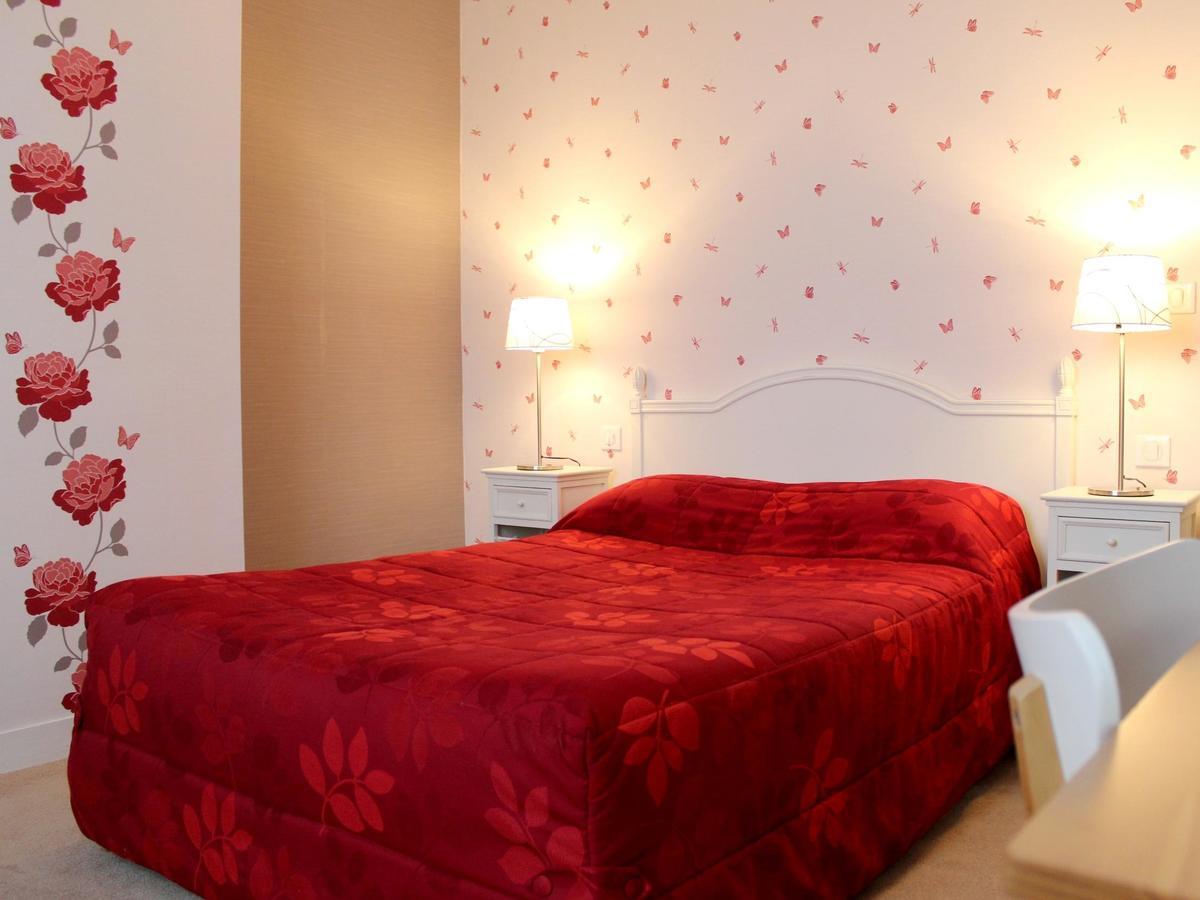 Hotel Les Aubepines Illiers-Combray Екстер'єр фото