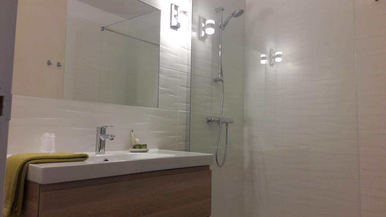 Hotel Les Aubepines Illiers-Combray Екстер'єр фото