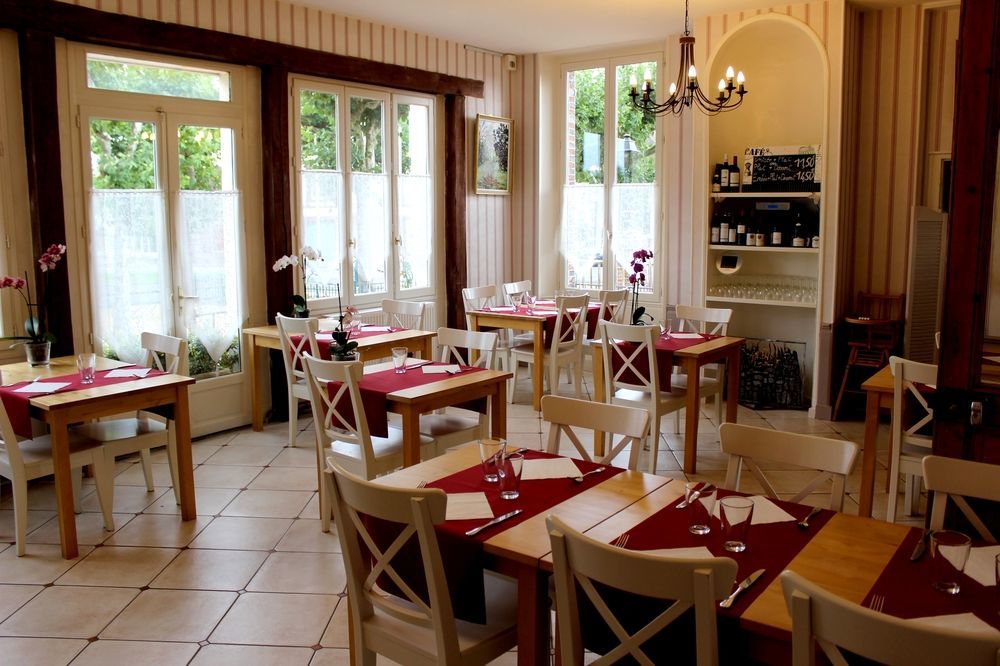 Hotel Les Aubepines Illiers-Combray Екстер'єр фото